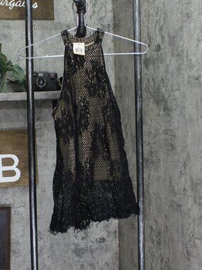 Materialgirl Black Material Girl Juniors Lined Lace Halter Top S Sz S